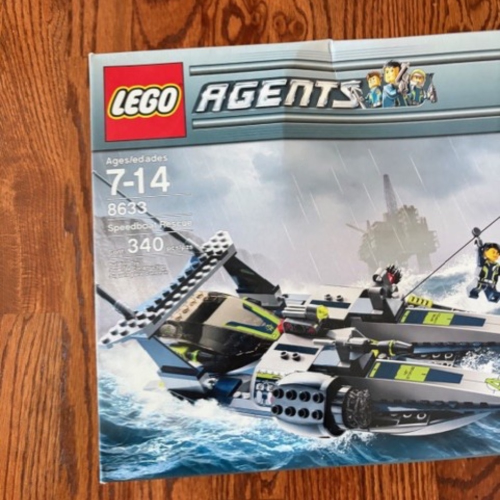 Lego Mission 4: Speedboat Rescue 8633 Agents Minifigure Building Set Box Damage - Picture 2 of 10